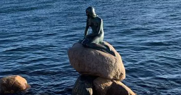 美遊客當眾猥褻丹麥「小美人魚」雕像 引當地民眾暴怒