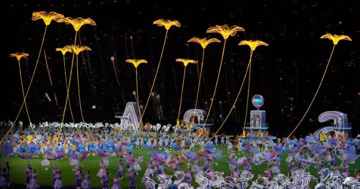 亞運會 | 閉幕式全球首創數控草坪亮相 歡樂派對道別留記憶