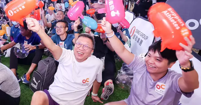 亞運會 | 港隊歷史性闖4強與日本爭入決賽 市民湧商場收睇直播氣氛熱鬧