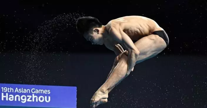 亞運會 | 跳水項目 國家隊包辦女子三米板及男子10米跳台金銀牌