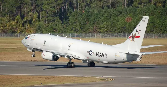 美國海軍飛機衝出跑道墜入夏威夷海灣　沒人傷