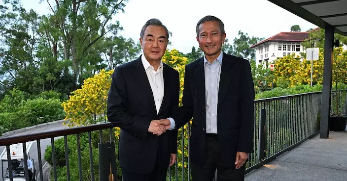 王毅與新加坡外長維文通電話 稱要進一步恢復雙方人員往來