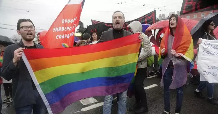 俄羅斯將LGBT運動列為極端組織後 警查莫斯科同性戀俱樂部