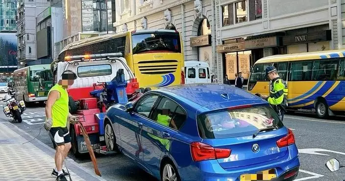 警方油尖及東西九打擊違例泊車 共發逾2600張牛肉乾拖走17輛車