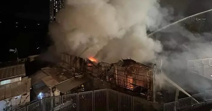 元朗馬田壆村兩鐵皮屋火警 「青年綠洲」疏散兩人送院