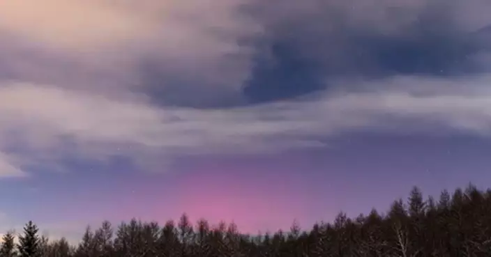 北海道驚現低緯度極光 夜空淡紅絕美畫面引網友震撼