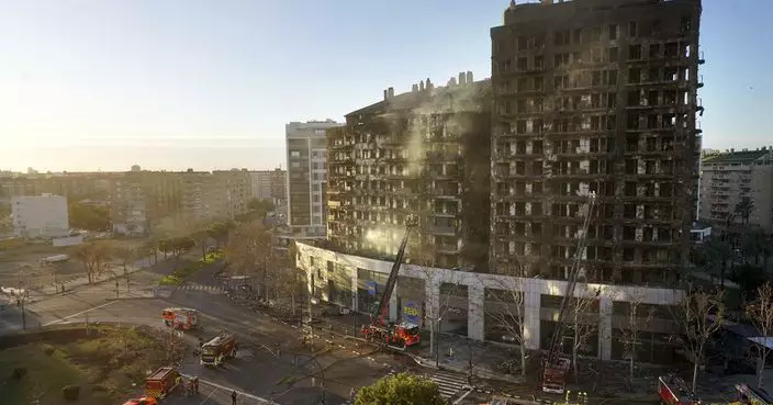 西班牙住宅大樓火警增至最少10死 報導指覆蓋層及強風或致火勢迅速蔓延