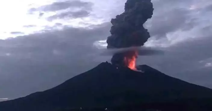 赴日注意！九州櫻島火山「爆炸式噴發」　煙柱直竄5千米高空