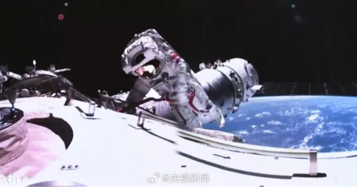 神十七寫歷史 中國航天員首完成艙外維修任務
