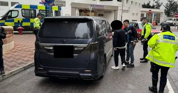 警方喬裝乘客租用跨境「白牌車」往珠海 拘32歲本地司機