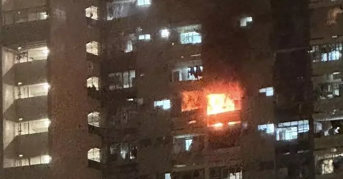勵德邨火警87歲男住戶燒成焦屍　疑因未熄滅煙頭引燃雜物肇禍