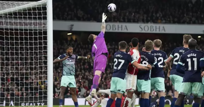 英格蘭超級足球聯賽     阿仙奴2:1挫賓福特升上榜首
