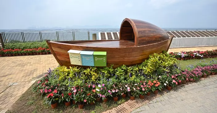 屯門曾咀紀念花園推紙製撒灰筒 海旁設「渡船」供家屬追思