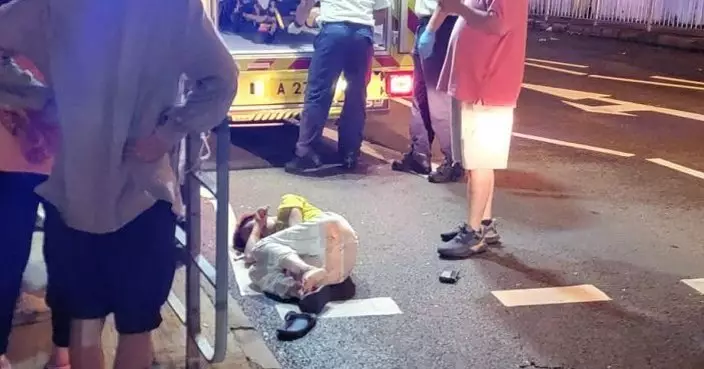 彩雲邨中年婦過馬路被撞 送院後昏迷