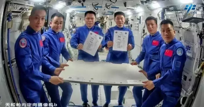中國航天員乘組完成在軌交接儀式　神十七航天員周二返回地球