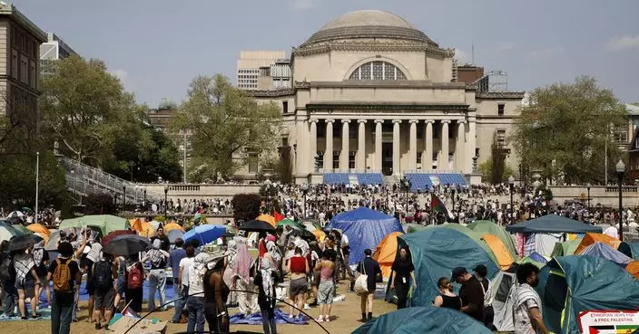 哥倫比亞大學要求反戰學生離開校園期限已過 仍有300多人聚集