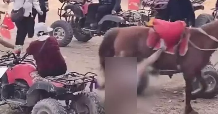 恐怖意外 8歲男童河南景區騎馬墜落 「倒樹葱」遭拖行數百米身亡