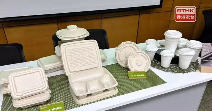 綠色餐具平台供應商　成功示範用紙餐具進食及飲珍珠奶茶