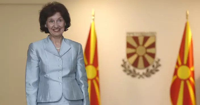 北馬其頓首位女總統達夫科娃宣誓就任