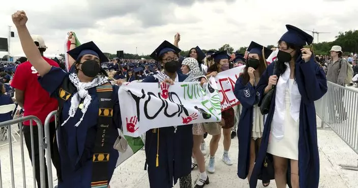 喬治華盛頓大學畢業禮 數十名學生就加沙戰事及早前警方清場行動離場抗議