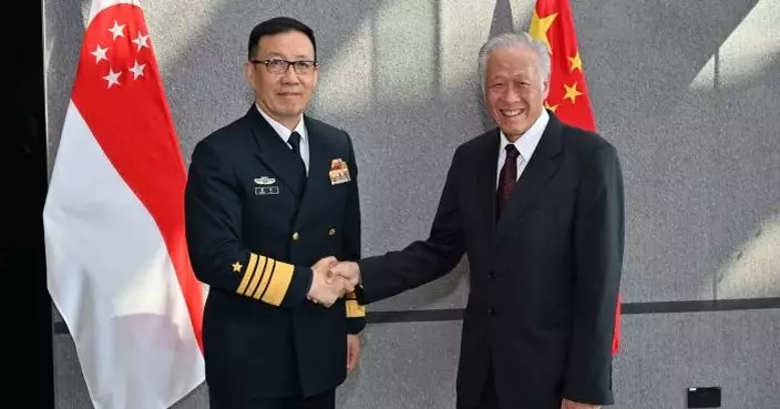 董軍晤新加坡防長 重申兩國擁有積極防務關係
