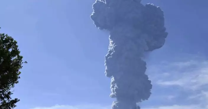 印尼伊布火山大噴發！灰柱衝破5000米  當地警戒升至最高級