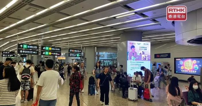 深圳灣口岸早上大批旅客抵港候車　西九龍高鐵站人潮不算多