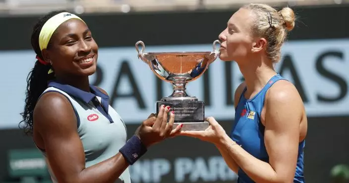 法國網球公開賽女雙決賽　美國歌芙夥拍絲尼亞高娃奪冠