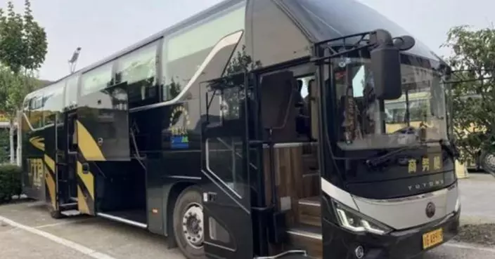 全程6800公里！豪華巴士來回西藏遊  新型旅遊方式廣受退休人士追捧
