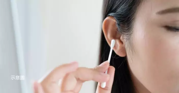 台50歲婦頻用掏耳棒清理耳垢「患耳癌」 醫警告：慎選工具