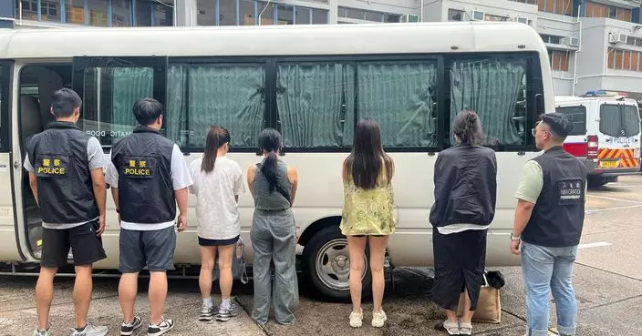 警方九龍城打擊非法賣淫 拘9名內地女子年齡介乎28至54歲