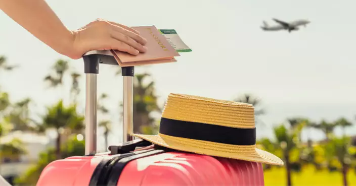 高空驚魂20分鐘！兩男乘客輪流撕護照沖廁 瑞安航班急轉降