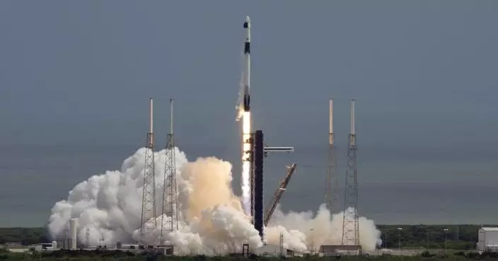 SpaceX龍飛船成功發射升空 送兩名太空人到國際太空站