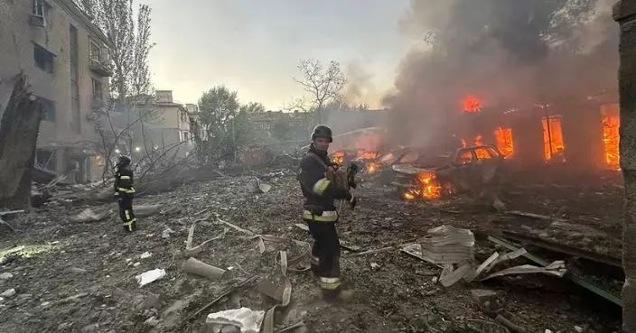 俄稱擊落逾百架烏軍無人機 殘骸墜住宅引發火警