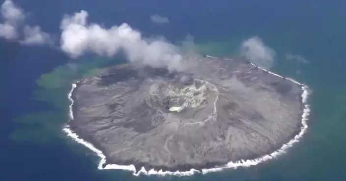 日本伊豆群島海水變白範圍達1.8公里 氣象廳急發噴火警報