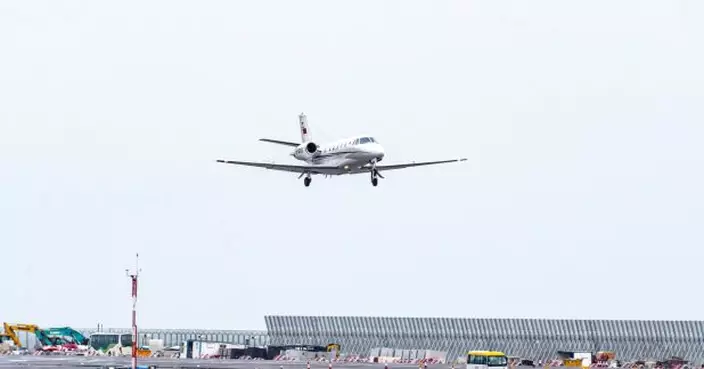 香港機場中跑道完成試飛　機管局稱三跑道全面運作已準備就緒　