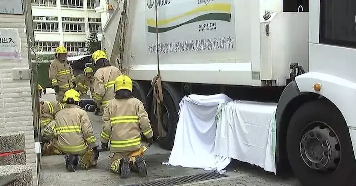 一名女子於小西灣遭垃圾車撞倒後死亡