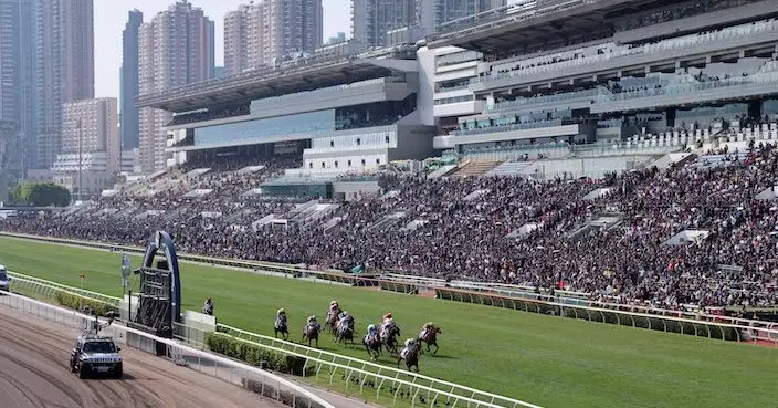 逾6500內地旅客入馬場 見證中國香港隊奪浪琴香港國際賽事三項一級賽冠軍