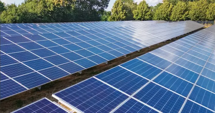 福萊特玻璃淨利按年跌逾64%