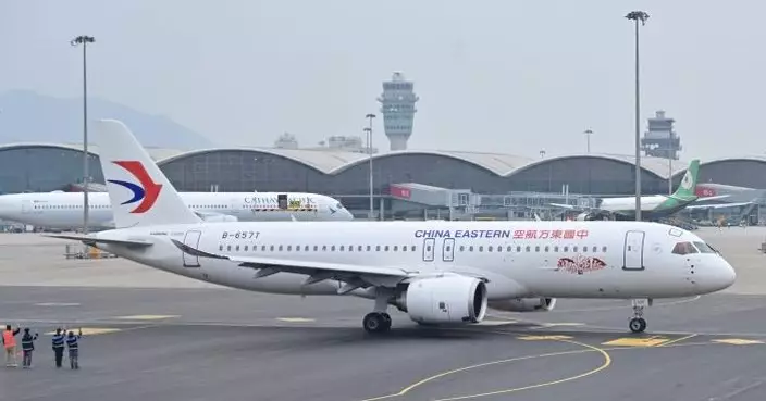 C919首日來回滬港 機長指香港三跑系統運行非常平穩