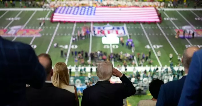 特朗普現場觀看超級碗比賽 成首位在任總統親臨觀賽