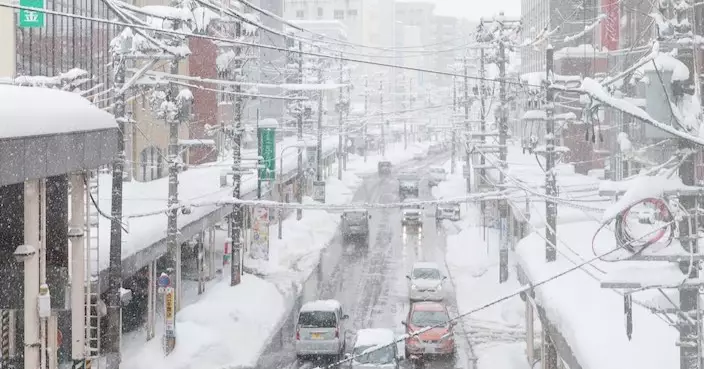 新一輪寒潮襲日本 本州西部多地持續強降雪積雪厚達5米