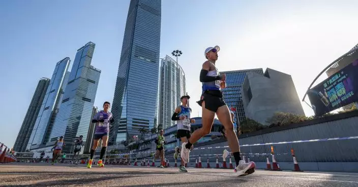 香港馬拉松有跑手稱今早天氣沒預期般寒冷　很適合跑步