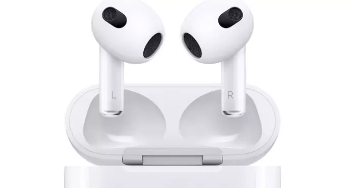 蘋果傳開發「帶鏡頭的AirPods」！搭配AI技術分析環境 最快2027年推出