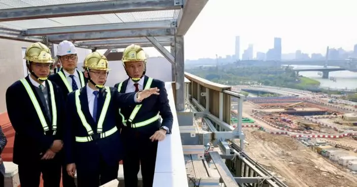 李家超與5間有意落戶港深創新及科技園區頂尖科企代表交流