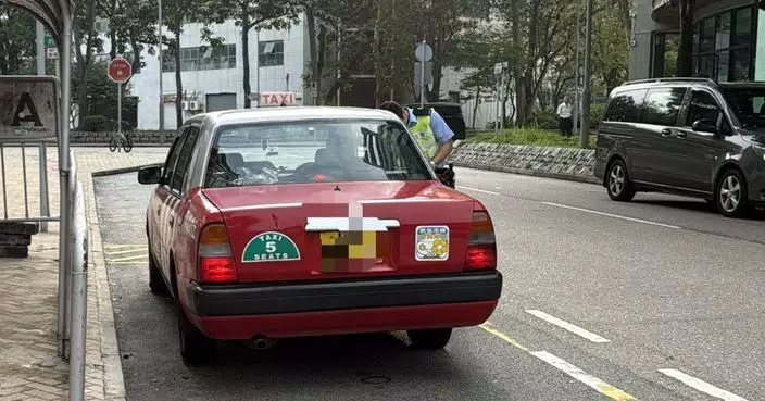 警方東九龍總區打擊的士交通違法 一名司機拒載將遭發傳票