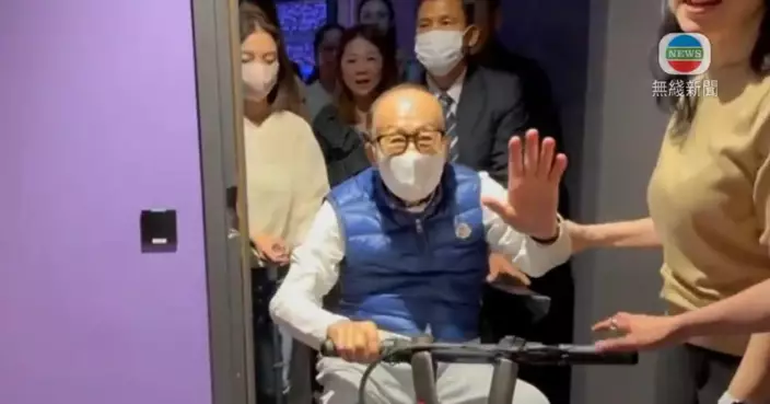 李家誠現身五月天演唱會未談巴拿馬運河事件 周凱旋﹕「李生已退休」