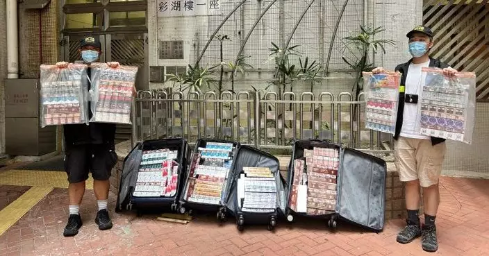 偷用長期病患僱主上水公屋變私煙庫  海關拘2印傭檢20萬枝私煙