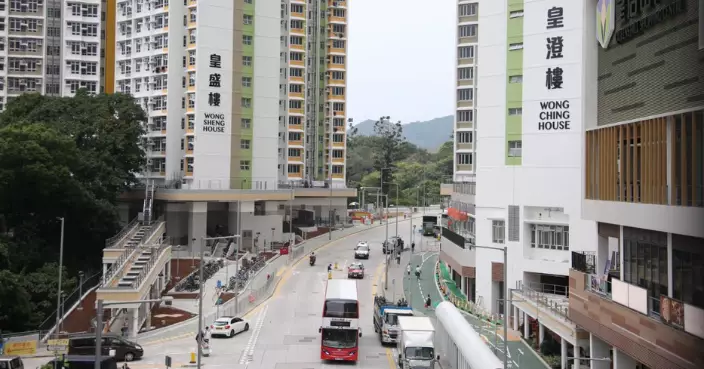 有皇后山邨居民指年內展開喉管更換工程太慢 稱每日提心吊膽不能再拖
