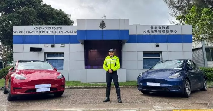 警方「放蛇」打擊白牌車 拘兩司機涉非法載客取酬